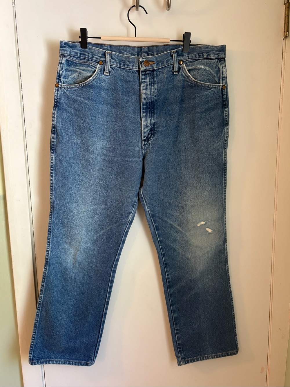 Wrangler Classic Men's Blue Denim Jeans
